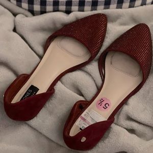 Women’s burgundy gem flats